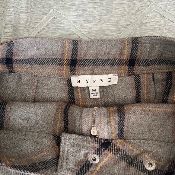 Flannel High-Waisted Mini Skirt - Picture 2 of 5